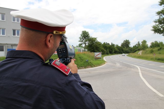 Die Polizei hat einen Raser in Pöls erwischt. Sujetfoto: KK