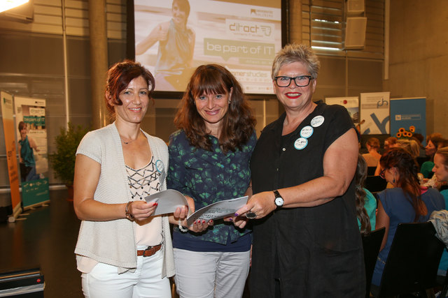 Alexandra Kreuzeder Projektleiterin, LR Martina Berthold, Ursula Maier-Rabler Projektverantwortliche, | Foto: Neumayr