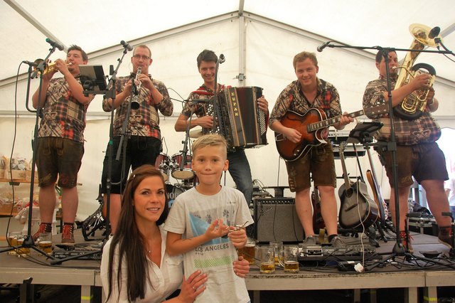 "Carinthia Live" im Festzelt der FF St.Michael ob Bleiburg mit Bianca und Maxi