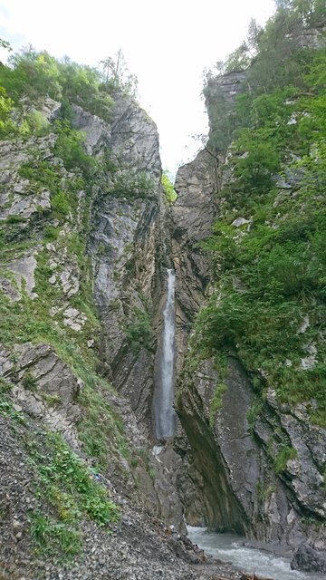 *Silberfall*...stürzt über 50m in die Schlucht hinab