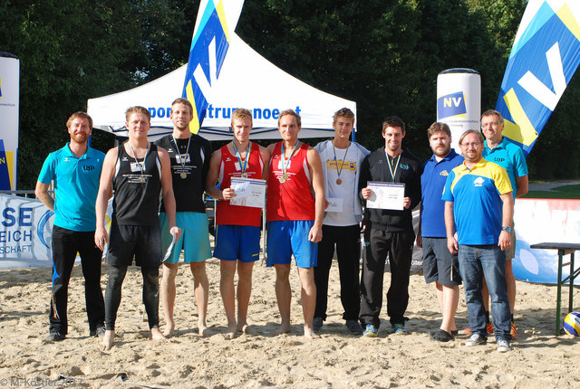 Die stolzen Sieger. | Foto: Volleyballteam St. Pölten