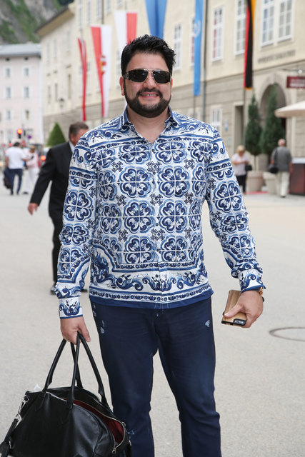 Yusif Eyvazov Opernsänger am Weg zur Maske für Radamès in Aida | Foto: Neumayr