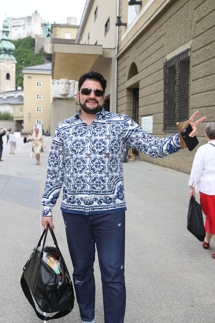 Yusif Eyvazov Opernsänger am Weg zur Maske für Radamès in Aida | Foto: Neumayr