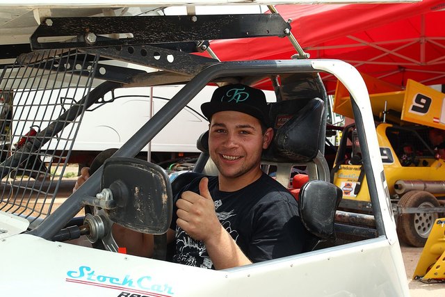 Es geht wieder los! Nach acht Wochen Pause hat das Warten ein Ende. Der Stockcar Racing Cup 2017 findet mit dem 4. Renntag der Saison seine Fortsetzung. | Foto: Walter Vogler