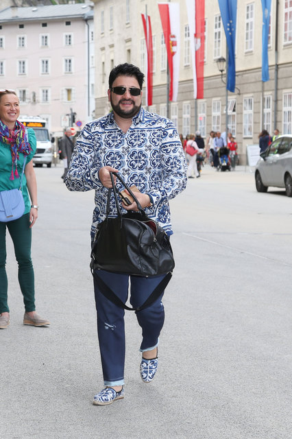 Yusif Eyvazov Opernsänger am Weg zur Maske für Radamès in Aida | Foto: Neumayr