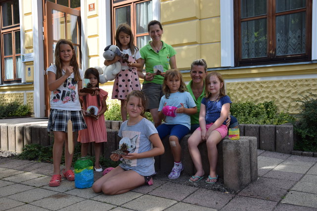 Mit dem Lind Horn Kinderclub ließen die Kinder ihrer Kreativität freien Lauf und bastelten Naturbarometer und Schwirrhölzer. | Foto: Doris Teufel