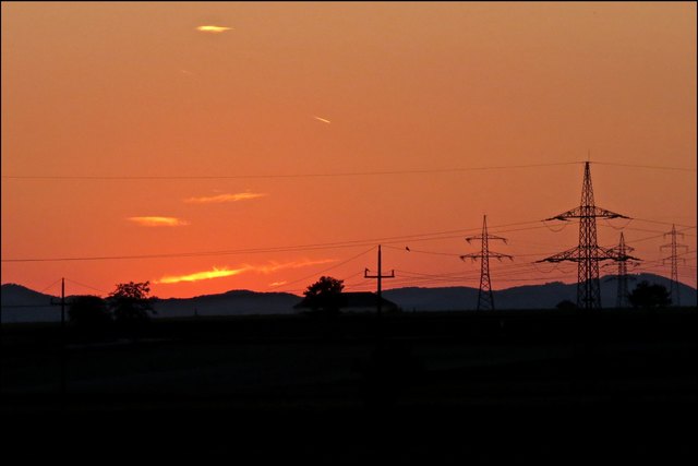 Blick von Gramatneusiedl (die Karibik liegt ja westlich davon, oder??)