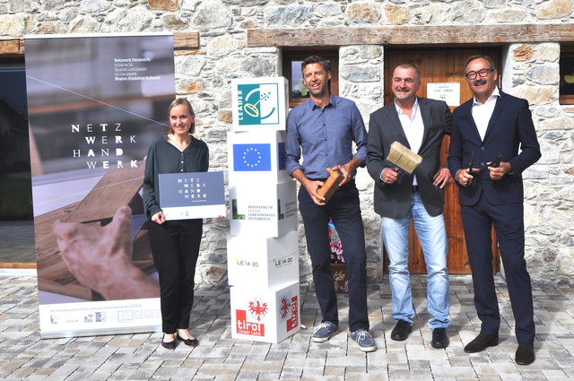 Projektleiterin Andrea Achrainer, Klaus Misslinger, Obm. Rainer Höck, Anton Buchmayr.