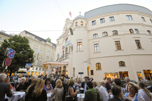 Offene Türen zum Saisonstart: Am 2. September lässt die Volksoper hinter die Kulissen blicken.