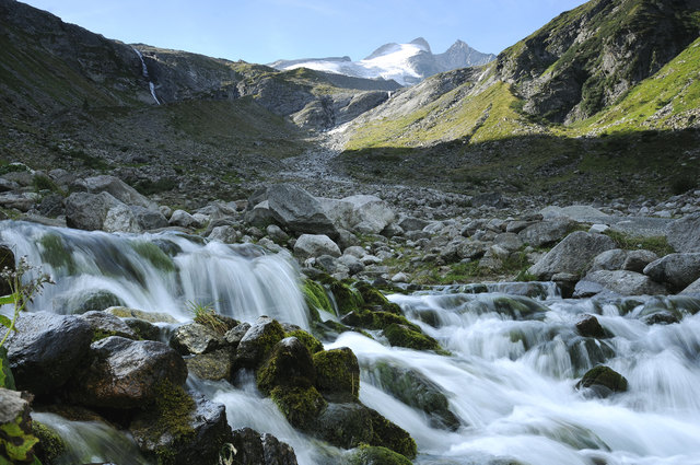 Hinten das Wildgerloskees sowie der Reichenspitz und der Gabler. | Foto: Rudi Roozen