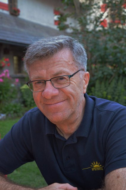 "Solch gemütliche Veranstaltungen mit Musik der SL-BigBand und den Gichtis auf der Burg Hohenwerfen könnten öfter stattfinden." Mag. Bernhard Lugger, Apotheker