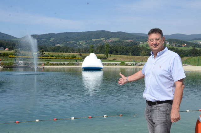 Die "Greini Freizeitwelt" hat sich gut entwickelt, das "Liebkind" von Bgm. Handler ist aber der Gewerbepark. | Foto: KK