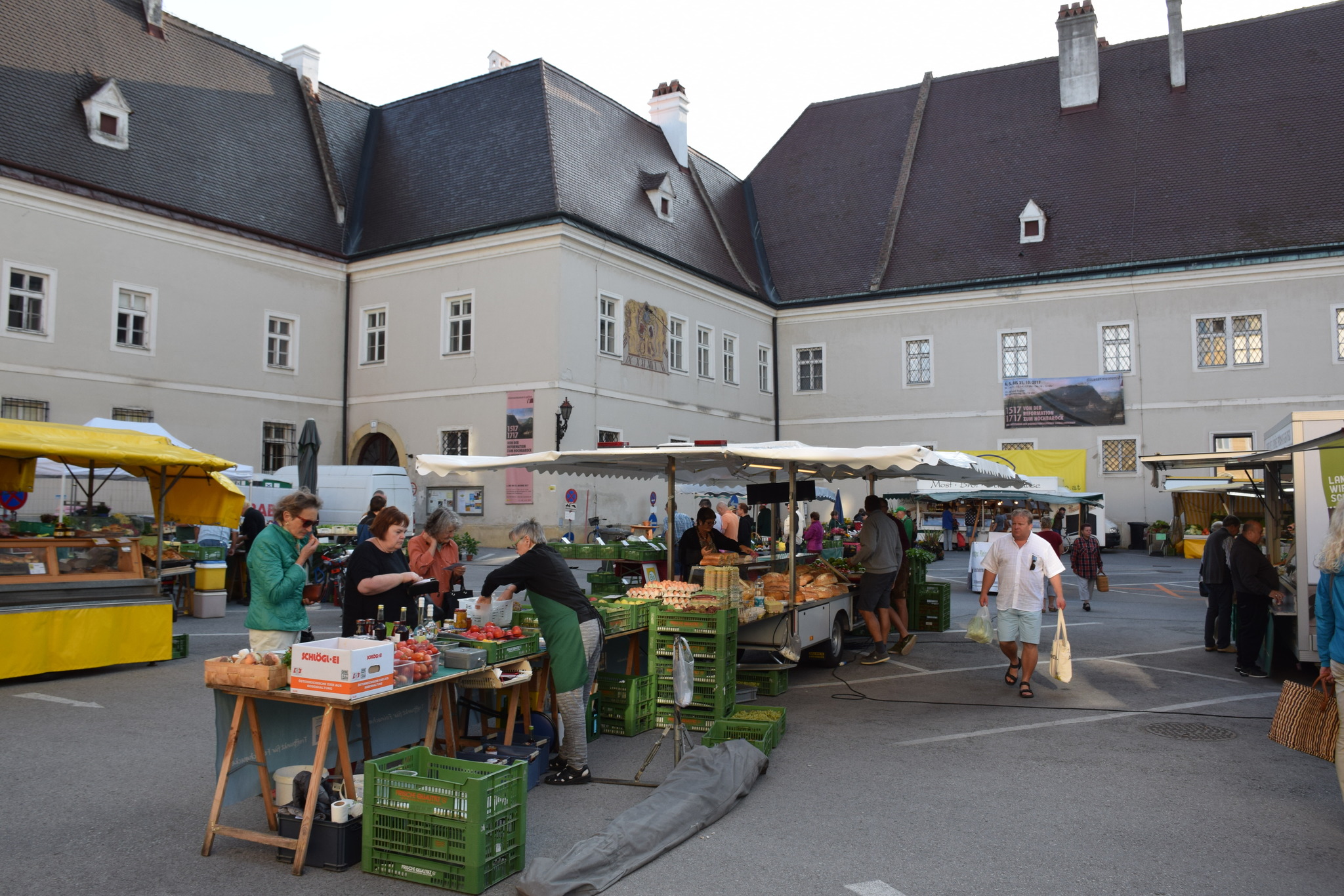 Auch folgende weitere Marktpltze stehen Ihnen kostenlos zur Verfgung: Inserate Schnppchen Gutscheine & Rabatte Immobilien Jobanzeigen Sie sucht Ihn Sankt Plten