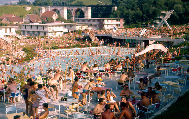 Noch größerer Andrang herrschte allerdings bei der Eröffnung des Freibads im Jahr 1960.
﻿ | Foto: Stadtbetriebe Steyr