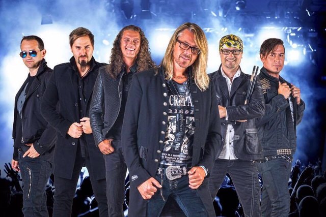 Die Band „Meilenstein“ sorgt am Sonntag beim Open Air unterm Wildensteiner Wasserfall für beste Unterhaltung | Foto: KK