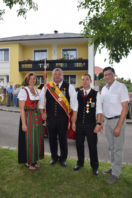 Bgm. Hüller (r) zeigte sich stolz auf seine Musiker. | Foto: MV Frohsinn
