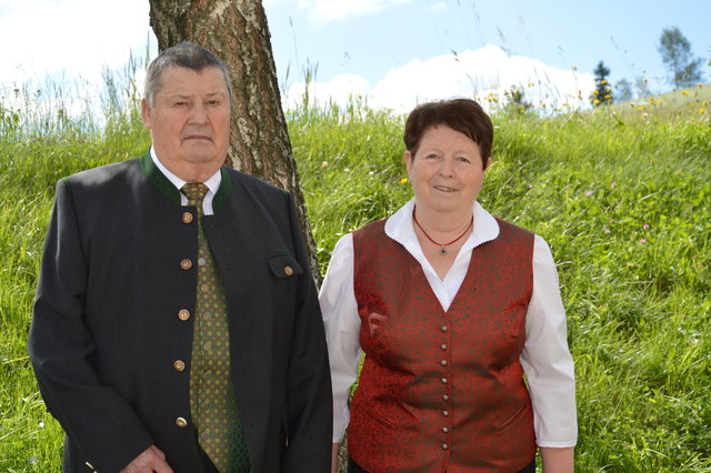 Frieda und Ernst Zisser feierten ihre Goldene Hochzeit im Familienkreis