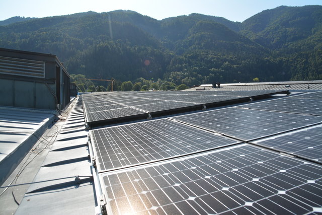 Die Anlage leistet 51 KWh, also die Hälfte des Energieverbrauchs des Innenstadthotels.