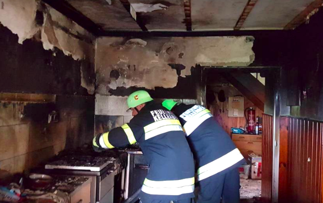 In dieser Küche brach der Brand aus | Foto: FF Kellerberg