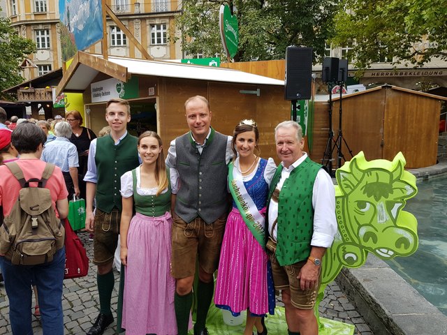 Markus Röck, Lisa-Marie Prettenthaler, Mathias Schattleitner, Franziska Höflehner und Helmut Schrempf (v. l.). | Foto: Schladming-Dachstein