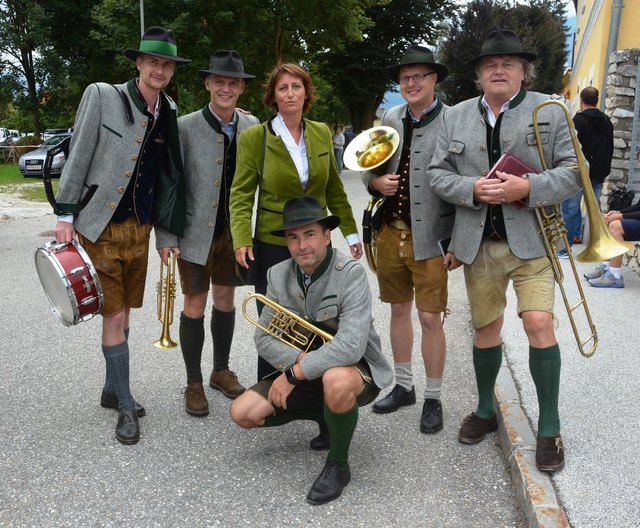 Ebersteiner Kirchtagsmusi mit Stadträtin Angelika Kuss-Bergner