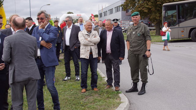 Bgm. Gerald Handig, 2. LT-Präsident Rudi Strommer und Pepi Hatos.