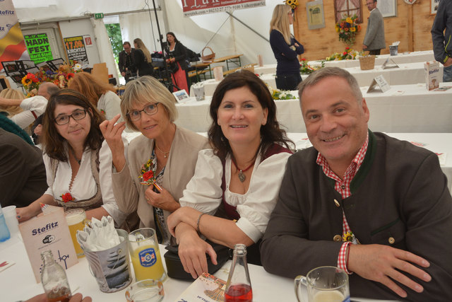 Evelin Pircer, Helena Wutscher-Grünwald, Maria Knauder, Vizebürgermeister Wolfgang Wölbl