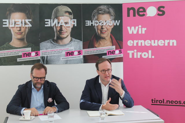 "Tirol wäre ein optimaler Austragungsort", meinen Sepp Schellhorn (li.) und Dominik Oberhofer (re.) von den NEOS.