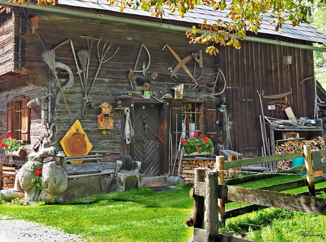 Diese Art der Dekoration liebe ich. Urig und originell.