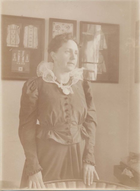 Rosalia Rothansl (1870–1945) war eine bekannte und anerkannte Professorin und Künstlerin an der Wiener Kunstgewerbeschule. (Quelle: Museum Kierling) | Foto: privat