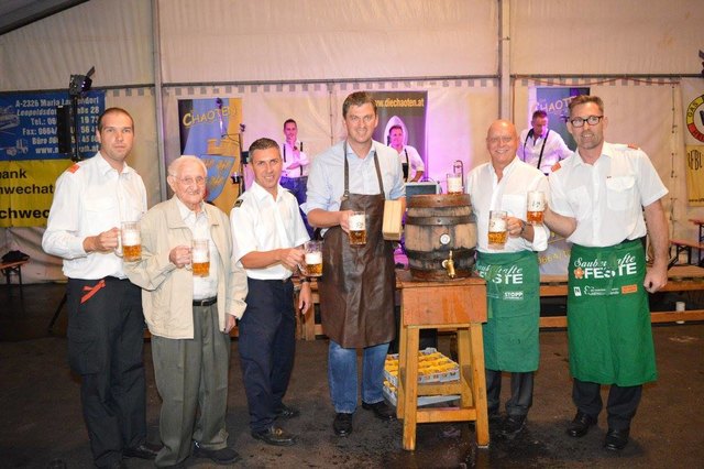 Jürgen Maschl ist nicht nur als Bürgermeister, sondern auch beim Bieranstich erfolgreich.