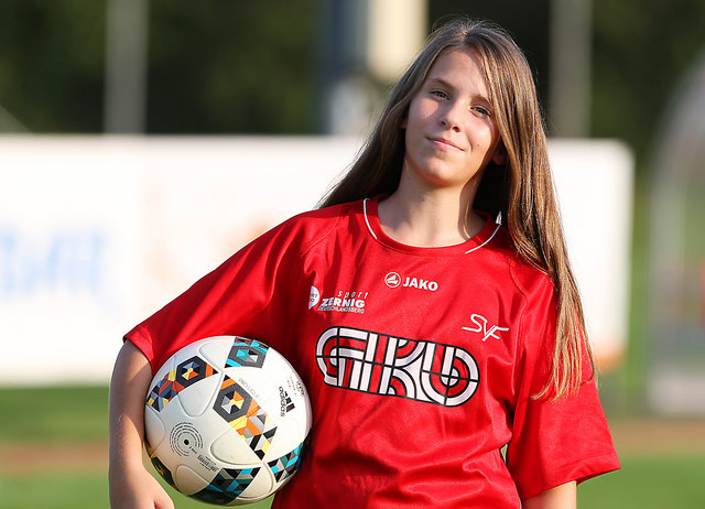 Julia Weichhart aus Frauental könnte eines der kommenden Frauenfußballtalente aus dem Bezirk werden. | Foto: Franz Krainer