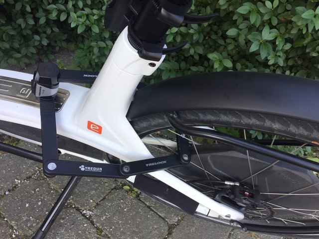 Auch beim E-Bike gilt: Ordentlich absperren - vor allem, wenn man vorm Landesgericht steht.