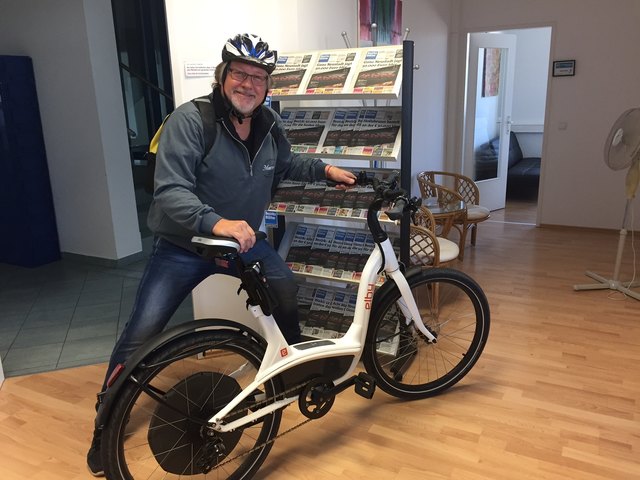 Raus aus der redaktion, rein in den Straßenverkehr.