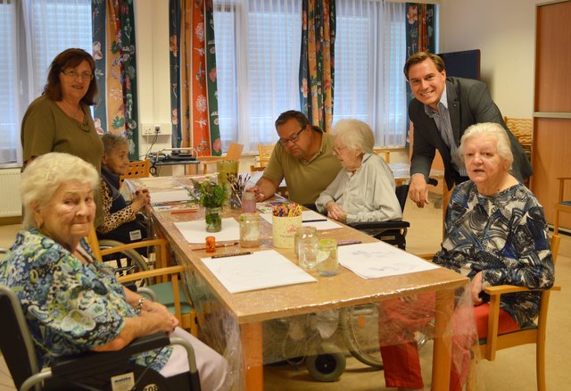 LAbg. Christoph Kaufmann überzeugte sich im Agnesheim von den angebotenen Leistungen im Pflegebereich. | Foto: PBZ Klosterneuburg