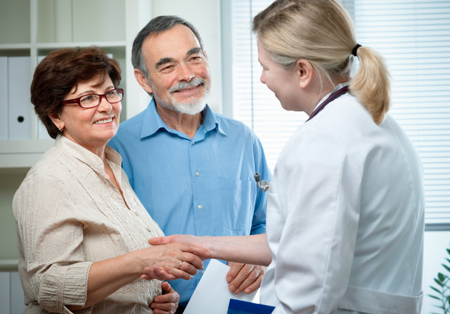 Während der Ordinationszeite kümmert sich der Hausarzt um seine Patienten. Außerhalb dieser Zeiten: 141 wählen. | Foto: Panthermedia/alexraths