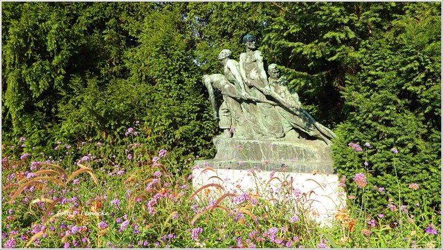 Denkmal im Wiener Kongresspark