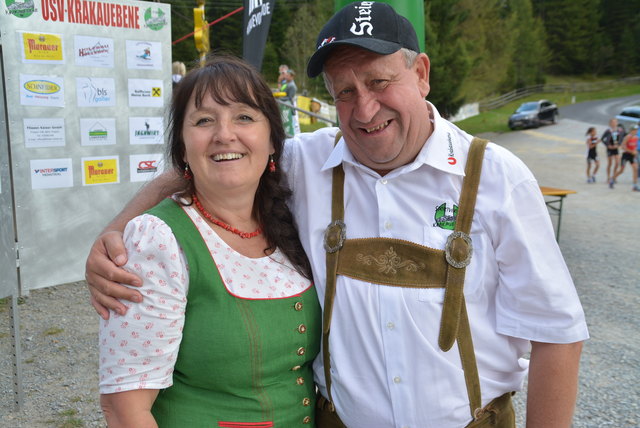 2. Ltg PRsäidentin Manuela Khom mit USV Krakauebene - Obmann Gottfried Lintschinger
