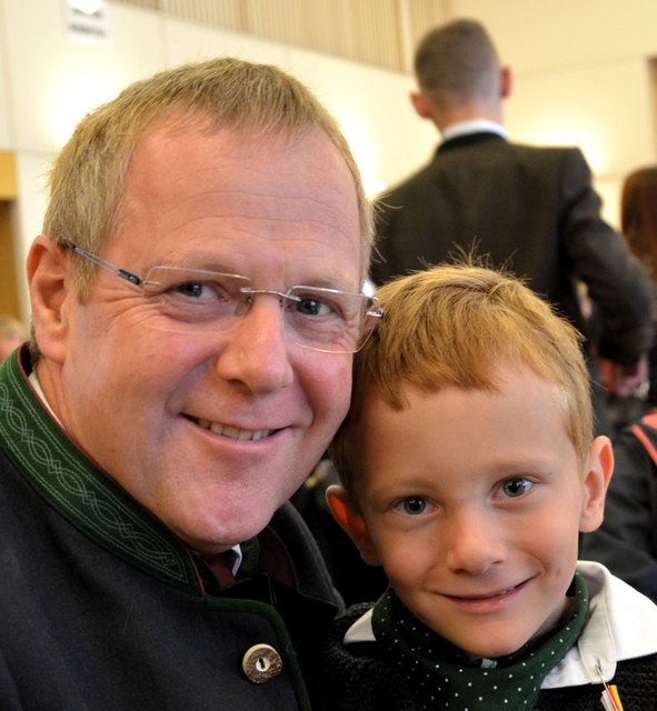Wie aus dem Gesicht geschnitten: Karl und David Resch