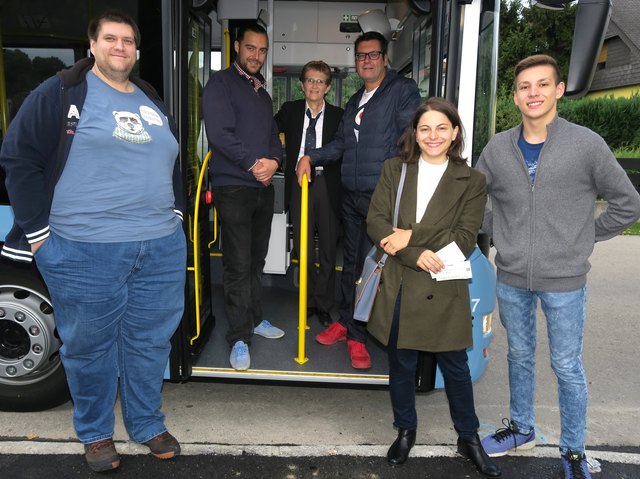 Bernhard Griessler,  Max Wallner, Chauffeurin Anita Apfelbeck, Robert Laimer, Marlise Eder und Lukas Gruber | Foto: privat