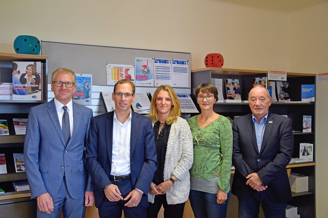 Heinz Walcher, Helge Röder, Nina Platzer, Tina Schaupensteiner und Helmut Blaser (v. l.) stellten das Konzept der BuK.li vor.