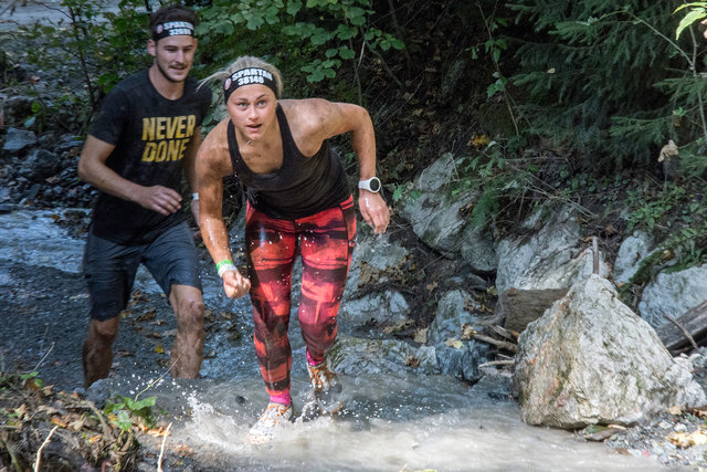 Im Haslinger Bach den Berg hinauf