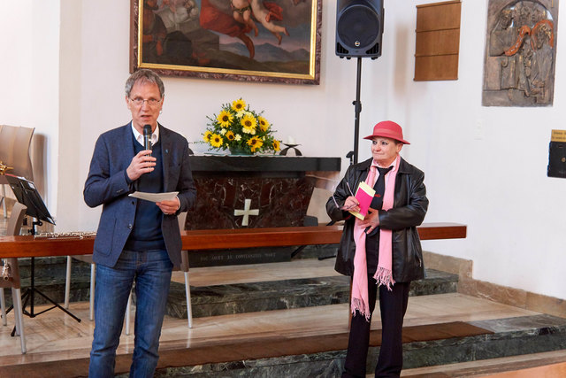 Bürgermeister Alois Oberer und Obfrau Veronika Kunz eröffnen die Kulturzeit