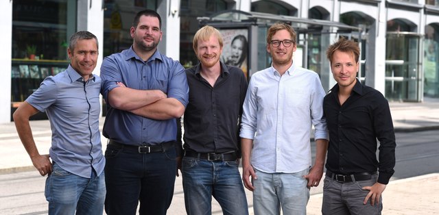 Das Entwicklerteam: Roman Marte, Matthias Rebhan, Stefan
Grubinger, Philipp Leitner und Simon Jiménez (v.l.) | Foto: recordIT