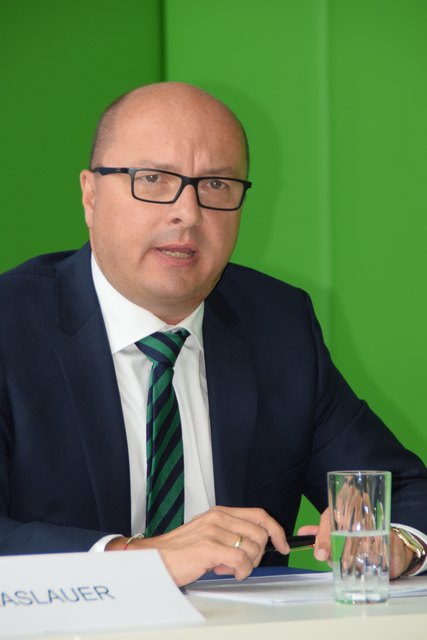 Für Thomas Veitschegger vom Österreichischen Apothekerverband ist das neue Curriculum ein wichtiger Schritt in Richtung praxisnahe und nachhaltige Ausbildung. | Foto: Angelika Pehab