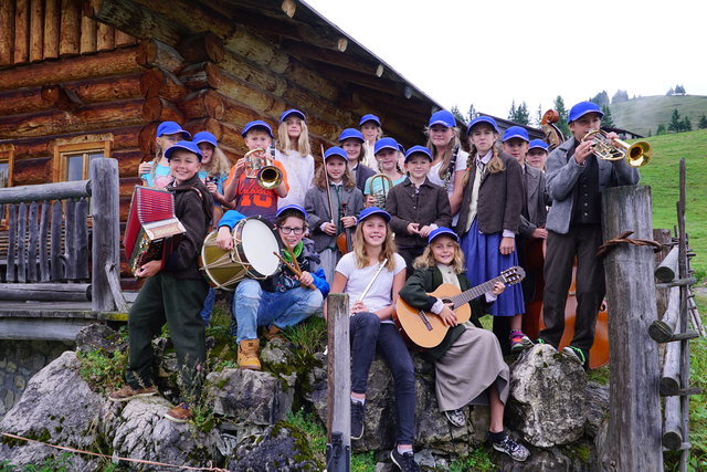 Die musikalischen Hirtenkinder proben beim Soderkaser | Foto: Heimatwerk