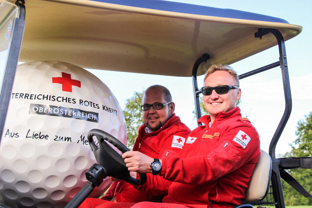 Zum 7. Mal ein voller Erfolg: Gerhard Höss und Wolfgang Preslmair vom Organisationsteam können stolz sein auf ein perfektes Charity-Golfevent.