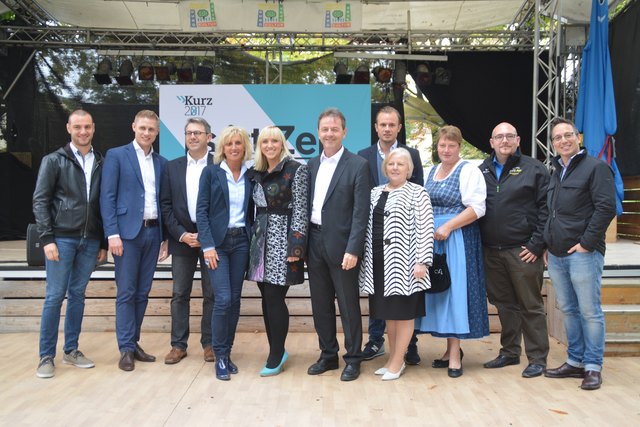 Das Nationalrats-Team "Liste Kurz" aus dem Burgenland stellte sich im Stadtpark Oberwart vor.
