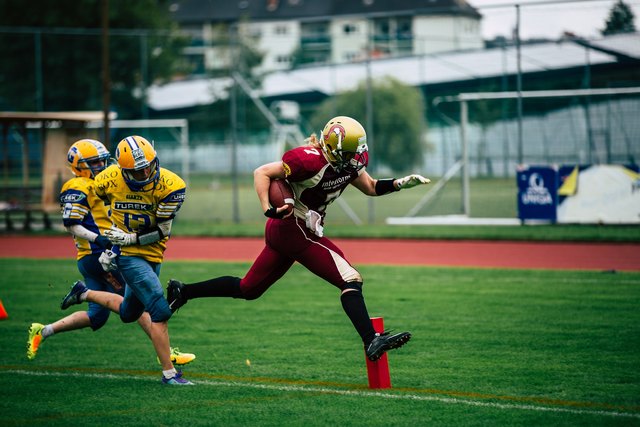 QB Martina Abfalter mit ihrem zweiten Touchdown | Foto: Gerhard Gabl