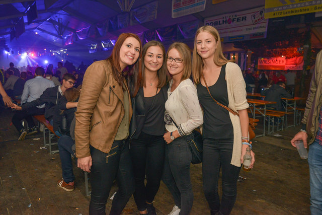 Sandra, Sarah, Ramona und Magda (v. l.) machen gerne Party